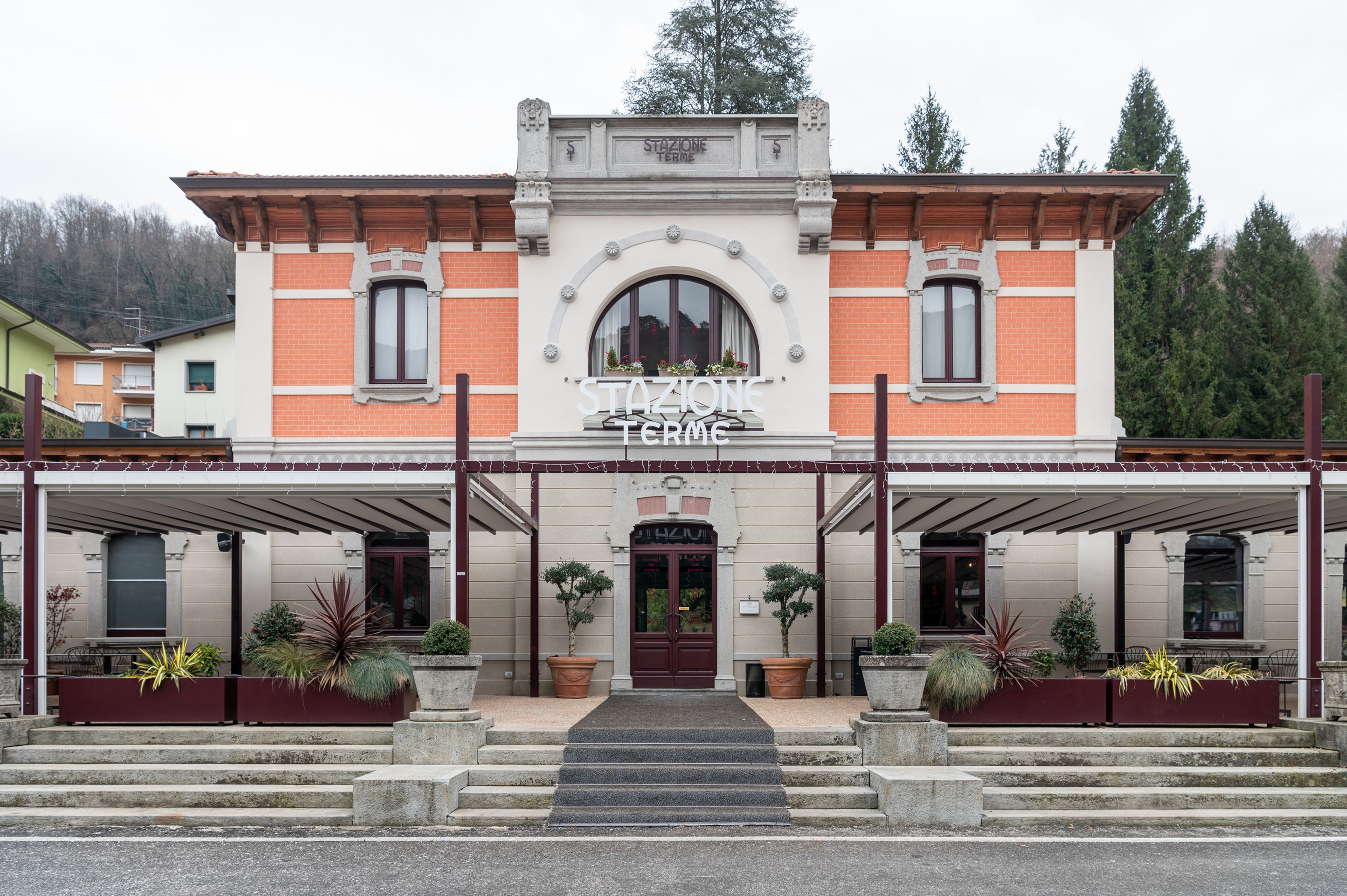 Stazione Ferrovia Piazza Granelli